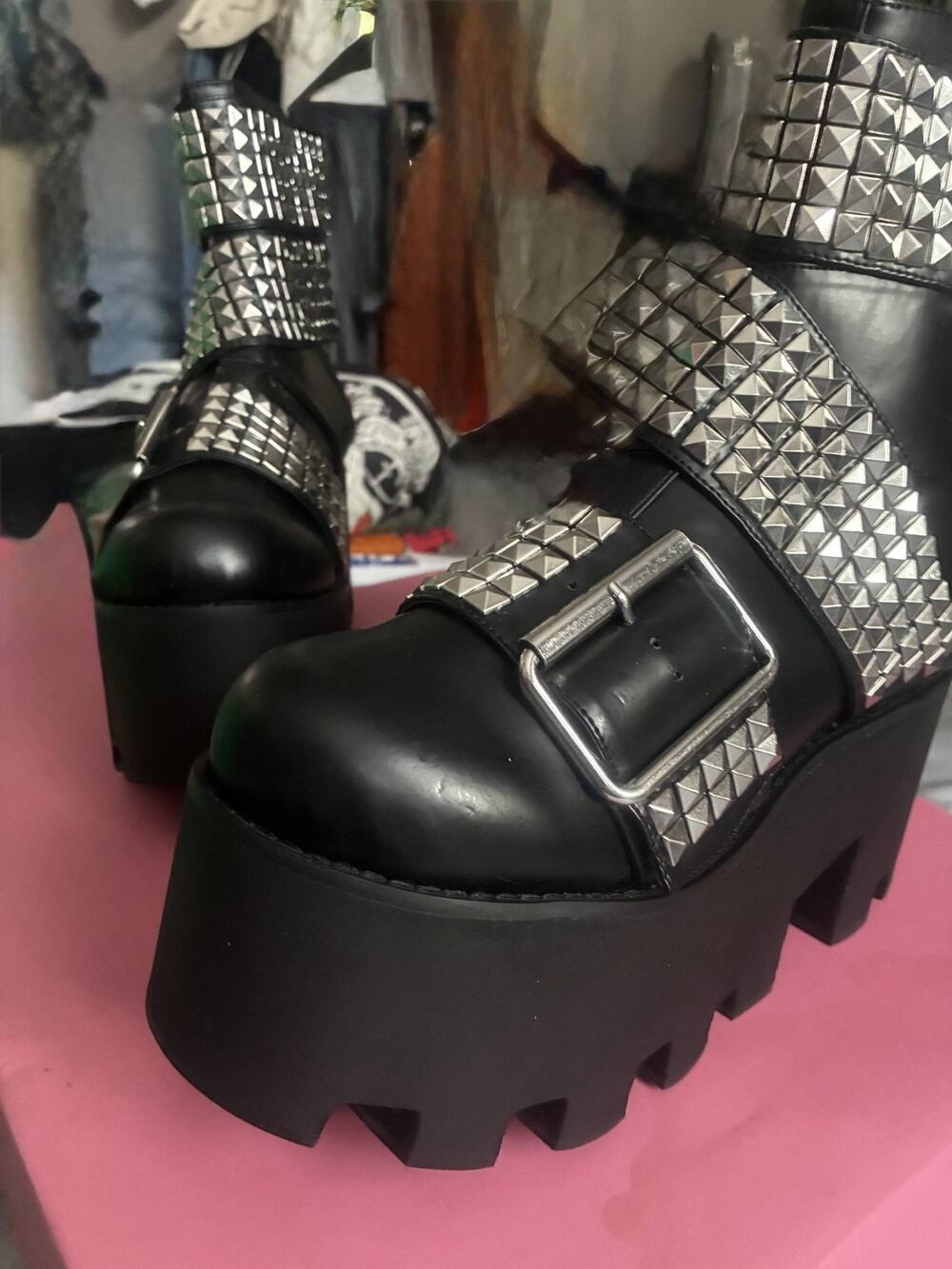 Charla Tendrick Moto Wedge Boots 9